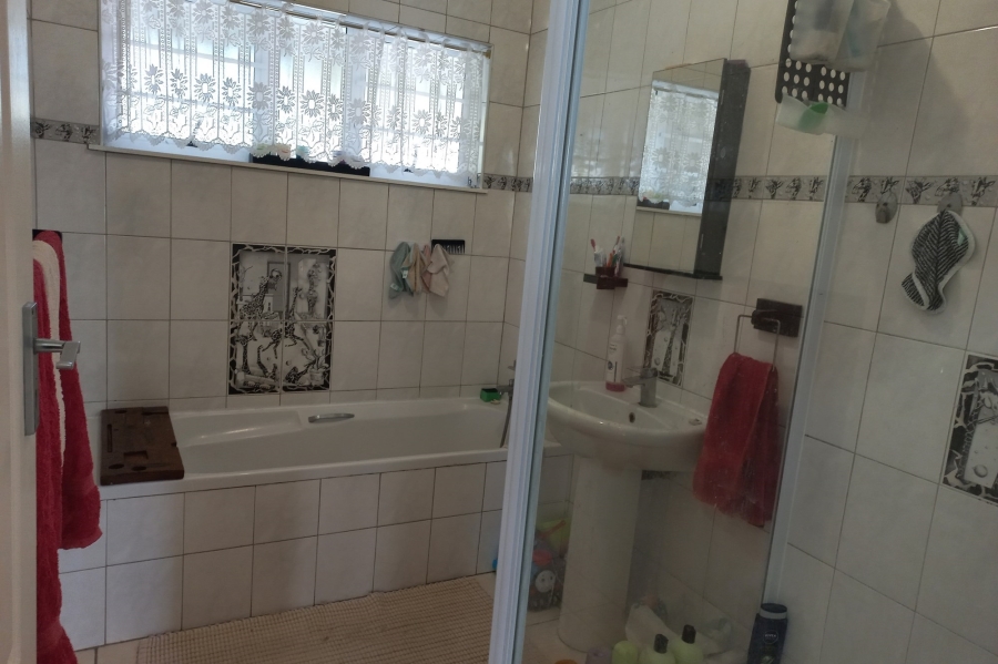 3 Bedroom Property for Sale in Gonubie Eastern Cape